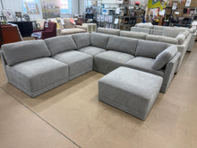 Thomasville Fallon 6-Piece Modular Sectional with Ottoman – Gray!! BRAND NEW!!