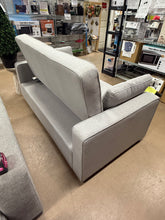 Serta Monroe 72.6" Queen Square Arm Tufted Back Convertible Sleeper Sofa with Cushions- WE DO NOT SHIP!!