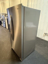 Whirlpool In Door Can Caddy 21.4-cu ft Side-by-Side Refrigerator with Ice Maker, Water and Ice Dispenser (Fingerprint Resistant Stainless Steel)!! BRAND NEW!!