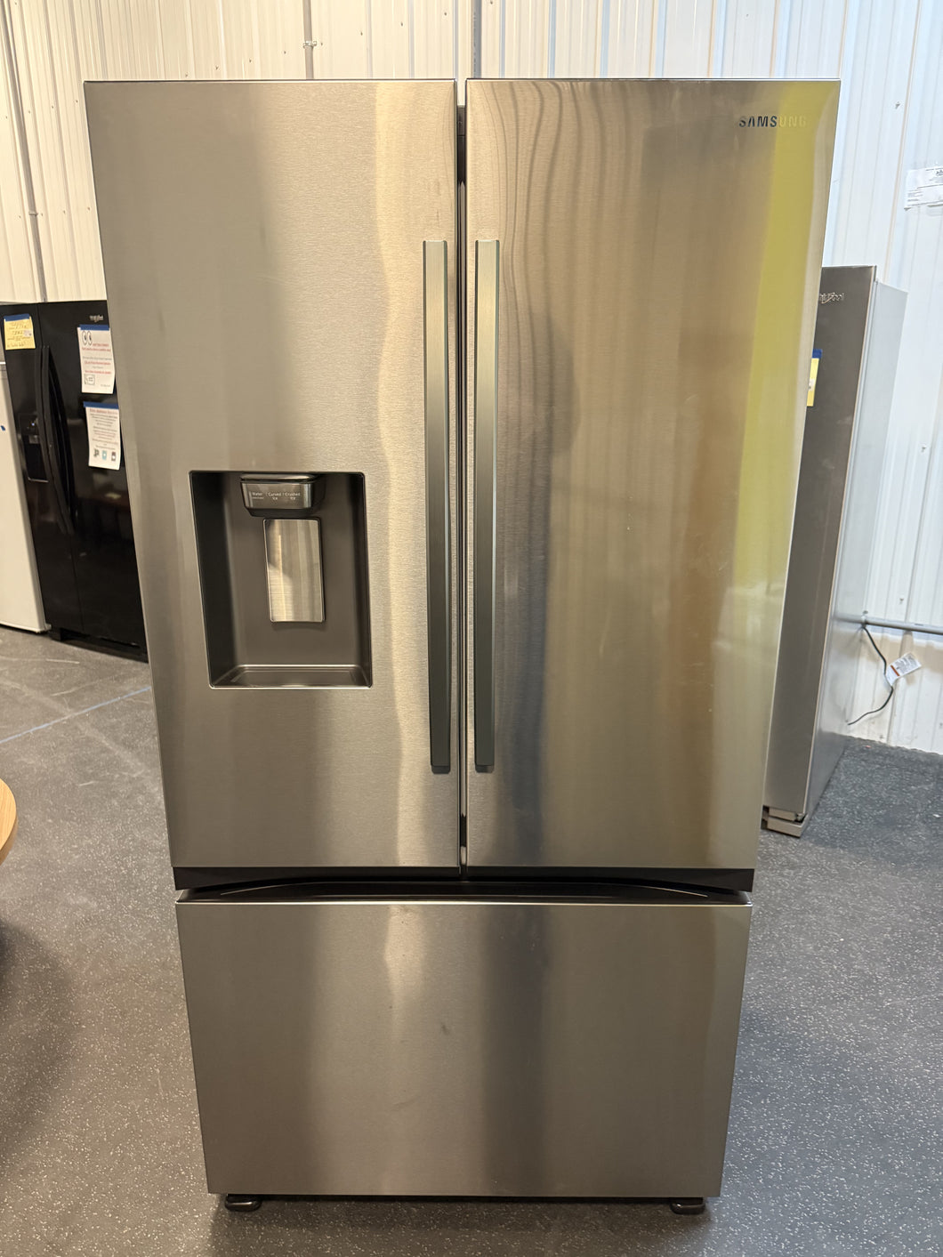 Samsung Counter-depth Mega Capacity 25.5-cu ft Smart French Door Refrigerator with Dual Ice Maker, Water and Ice Dispenser (Fingerprint Resistant Stainless Steel) ENERGY STAR!! BRAND NEW!!