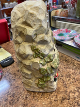 Golden Mountain Clock- works great