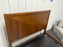 Universal Broadmoore Powell Queen Bed! (NEW - SCRATCHED) - (PHOTOS SHOEN PREVIOUSLY ASSEMBLED FRAME!)