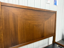 Universal Broadmoore Powell Queen Bed! (NEW - SCRATCHED) - (PHOTOS SHOEN PREVIOUSLY ASSEMBLED FRAME!)