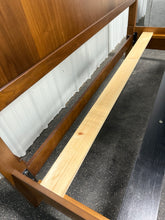 Universal Broadmoore Powell Queen Bed! (NEW - SCRATCHED) - (PHOTOS SHOEN PREVIOUSLY ASSEMBLED FRAME!)