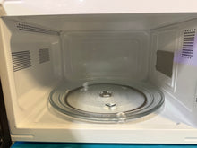 Mainstays 1.1 Cu ft Countertop Microwave Oven, 1000 Watts, Black! (USED/SCRATCHED/CLEAN - WORKS GREAT!)