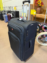 SWISSGEAR 32” Zurich Softside Large Checked Suitcase! (NEW)