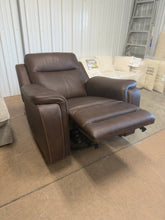 FLEXSTEEL GRIFFIN ITALIAN LEATHER POWER RECLINER WITH POWER HEADREST & LUMBAR!! 🔥