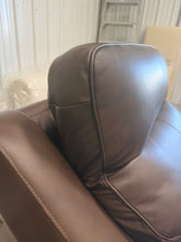 FLEXSTEEL GRIFFIN ITALIAN LEATHER POWER RECLINER WITH POWER HEADREST & LUMBAR!! 🔥