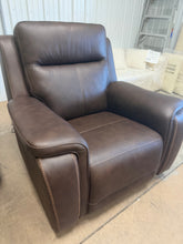 FLEXSTEEL GRIFFIN ITALIAN LEATHER POWER RECLINER WITH POWER HEADREST & LUMBAR!! 🔥