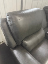 DOMINICK LEATHER POWER RECLINING LOVESEAT WITH POWER HEADRESTS & CENTER CONSOLE!! (BRAND NEW) 🔥