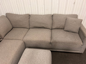 Thomasville Cayson 4-piece Fabric Sectional with Chaise and Ottoman! - (Photos Shown)!