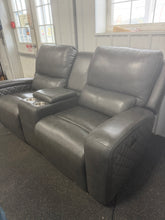 DOMINICK LEATHER POWER RECLINING LOVESEAT WITH POWER HEADRESTS & CENTER CONSOLE!! (BRAND NEW) 🔥