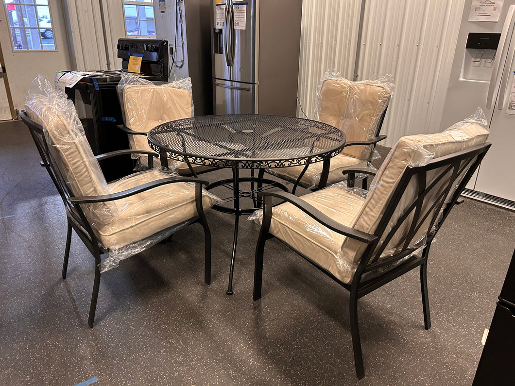 Better Homes and Gardens Wrought Iron Patio Dining Table & 4 Chairs W/Cushions!