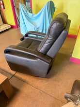 !!!SALVAGE SPECIAL!!! Canmore Leather Power Recliner with Power Headrest, Gray!! POWER RECLINE FEATURE DOES NOT WORK BUT CAN BE PUSHED BACK TO MANUALLY RECLINE!!