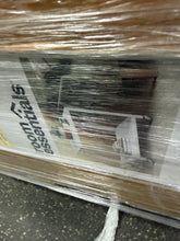 Jumbo Liquidation Pallet #2700

General merchandise