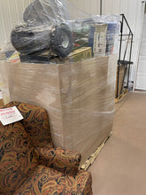 Jumbo Liquidation Pallet number 1115

Over 6 ft tall!

General merchandise