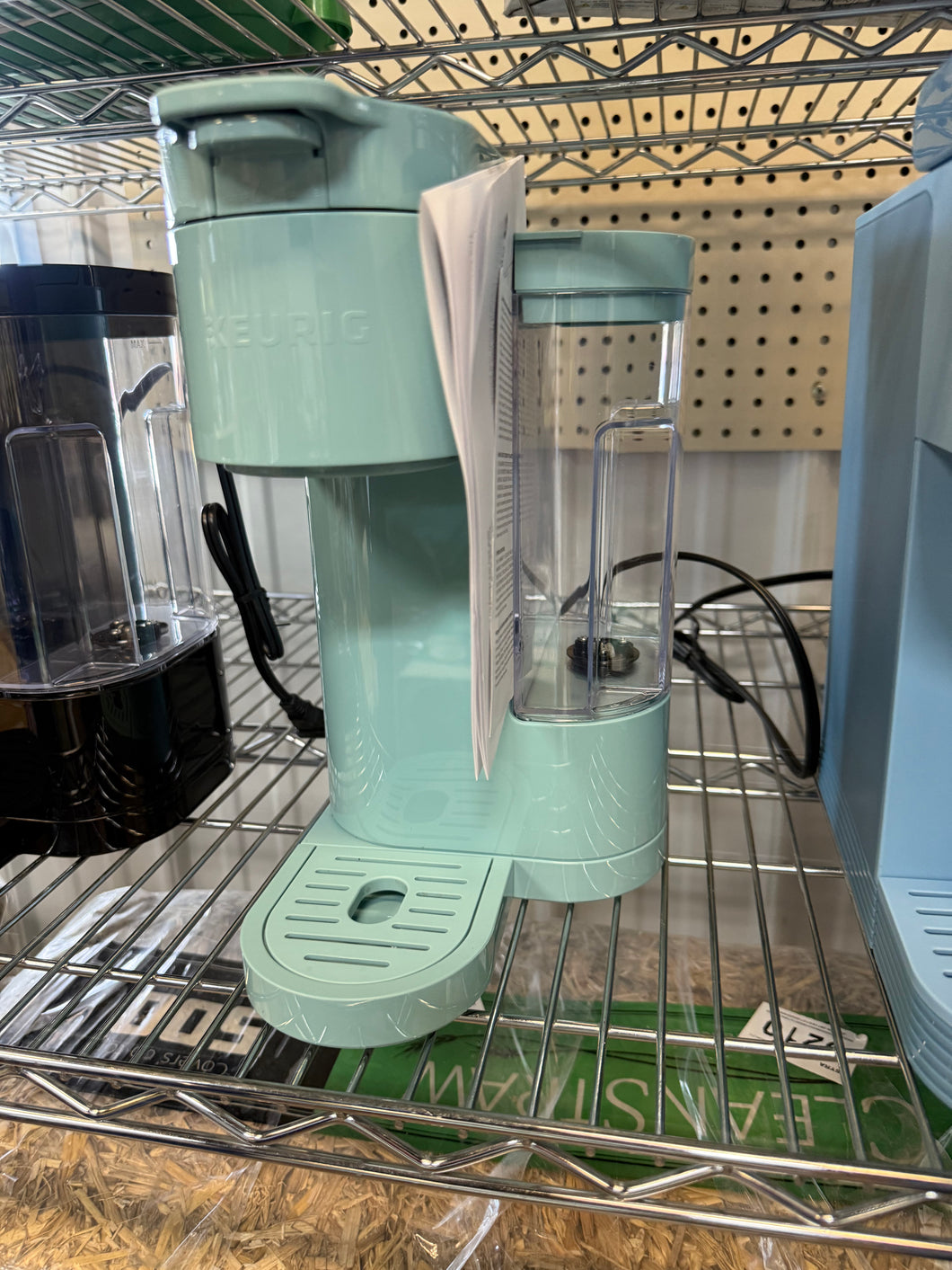 Keurig K-Express Essentials Seafoam Green Single-Serve K-Cup Pod Coffee Maker!! LIGHTLY USED(TESTED WORKS GREAT)!!