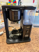 Ninja® Hot & Iced, Single Serve & Drip Coffee Maker with Rapid Cold Brew 10 Cup Glass Carafe!! LIGHTLY USED(TESTED WORKS GREAT)!!
