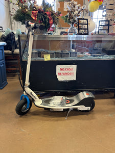 Razor E300 Electric Scooter - White, for Ages 13+ and up to 220 lbs, 9" Pneumatic Front Tire, Up to 15 mph & up to 10-mile Range, 250W Chain Motor, 24V Sealed Lead-Acid Battery, Unisex**New,minor scuffs from shipping**