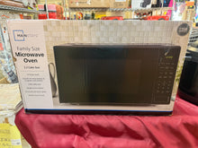 Mainstays 2.2 cu ft Microwave Ovens in Black!! NEW IN BOX(SOME PHOTOS SHOW A MODEL OUT OF BOX)!! NO SHIPPING!!