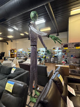 10’ Halloween Animated Alien!! NEW AND ASSEMBLED!!
