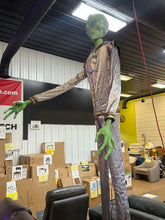 10’ Halloween Animated Alien!! NEW AND ASSEMBLED!!