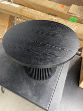 Round Coffee Table Solid Wood Circle Pedestal Table 23.6" x 15.7" - Wood/MDF- new / assembled