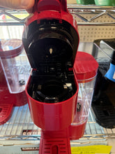 Keurig K-Express Essentials Red Single-Serve K-Cup Pod Coffee Maker!! LIGHTLY USED(TESTED WORKS GREAT)!!