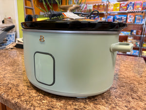 Beautiful 6 Quart Programmable Slow Cooker, Green!! NEW - DENTED!