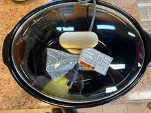 Beautiful 6 Quart Programmable Slow Cooker, Green!! NEW - DENTED!