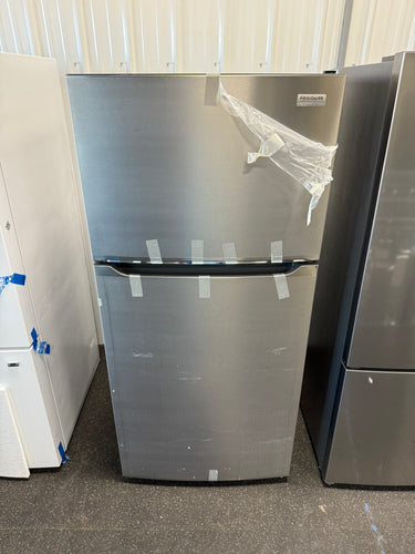 Frigidaire Gallery 30 in. 20 cu. ft. Top Freezer Refrigerator in Smudge-Proof Stainless Steel, Energy Star! (NEW)