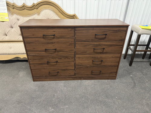 Mainstays Ardent 8 Drawer Dresser, Brown!! NEW AND ASSEMBLED(ONE DRAWER HAS TINY BLEMISH)!!