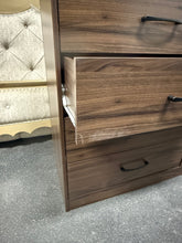 Mainstays Ardent 8 Drawer Dresser, Brown!! NEW AND ASSEMBLED(ONE DRAWER HAS TINY BLEMISH)!!