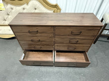 Mainstays Ardent 8 Drawer Dresser, Brown!! NEW AND ASSEMBLED(ONE DRAWER HAS TINY BLEMISH)!!