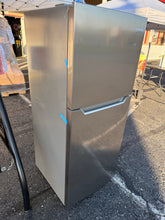 Frigidaire 10.1 cu. ft. Garage Ready Top Freezer Refrigerator in Fingerprint-Resistant Stainless Look, ENERGY STAR! (BRAND NEW)