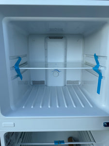 Frigidaire 10.1 cu. ft. Garage Ready Top Freezer Refrigerator in Fingerprint-Resistant Stainless Look, ENERGY STAR! (BRAND NEW)