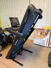 NordicTrack T Series 9 Treadmill!! NEW AND ASSEMBLED(MINOR SCRATCHED PLASTIC)!!