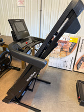 NordicTrack T Series 9 Treadmill!! NEW AND ASSEMBLED(MINOR SCRATCHED PLASTIC)!!