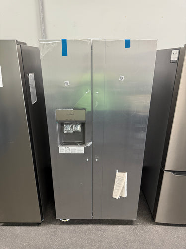 Frigidaire 33 in. 22.3 cu. ft. Standard Depth Side by Side Refrigerator in Stainless Steel! (BRAND NEW)