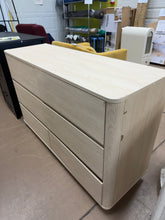 SALVAGE SPECIAL!! MODERN 5-DRAWER DRESSER WITH STORAGE COMPARTMENT! (NEW & ASSEMBLED – SHIPPING DAMAGE)