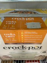 Crock-Pot Design Series 7-Quart Cook & Carry Slow Cooker - NO SHIPPING!