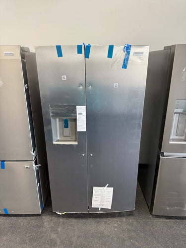 Frigidaire Gallery 36 in. 22.3 cu. ft. Counter Depth Side-by-Side Refrigerator in Smudge-Proof Stainless Steel, ENERGY STAR! (BRAND NEW)