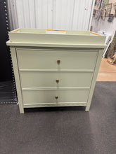 Graco Sasha 3 Drawer Infant Chest with Changing Topper, Sage!! NEW AND ASSEMBLED!!
