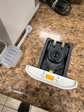 Thyme & Table Multi Capsule Coffee Machine, Universal Capsule Compatible with Espresso and Coffee, One-Touch Controls, Sand White! (USED - CLEAN) - NO SHIPPING!