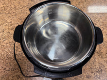 Instant Pot 7.5 Qt RIO Wide Base 7-in-1 Multi-Cooker, Pressure Cooker, Slow Cook & more, Black! (USED - CLEAN) - NO SHIPPING!