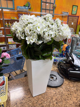 27 in. Geranium Artificial Plant in White Planter UV Resistant (Indoor/Outdoor)- new