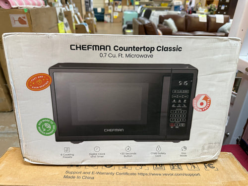 Chefman 0.7 cu. ft.Countertop Microwave in Black with Presets, Power Levels, Mute, 30 Seconds, Eco Mode, Child lock, 700 Watts! (NEW IN BOX)