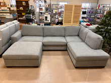 Maycen Fabric Sectional! (BRAND NEW!)