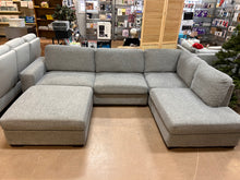 Maycen Fabric Sectional! (BRAND NEW!)