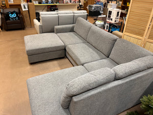 Maycen Fabric Sectional! (BRAND NEW!)